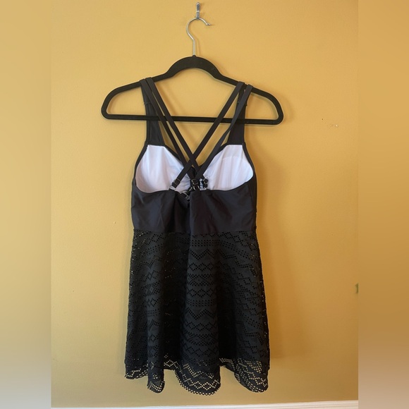 NWOT Two Pieces Swimsuit - Picture 5 of 13